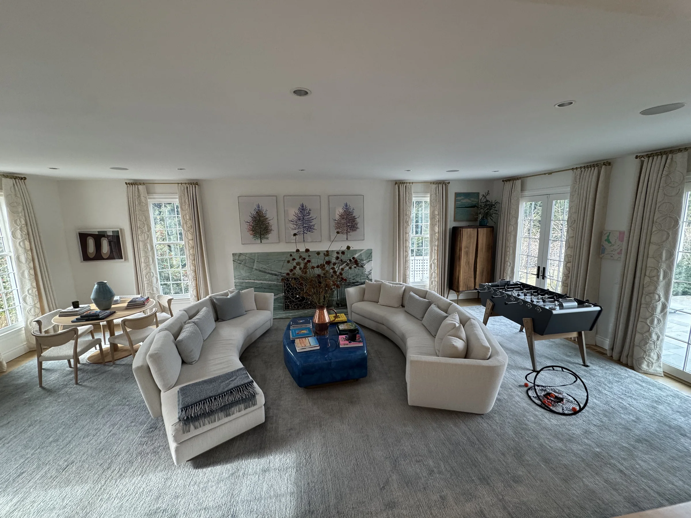 Wide view of the reflective ceiling finish